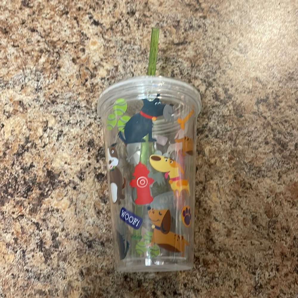 16 ounce cup with lid and straw